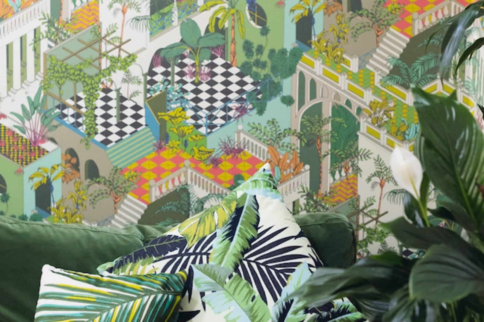 We’re hiring for a Senior Account Executive at Crest